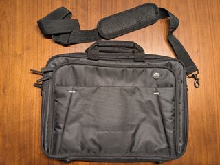 Maletín portátil HP 16" negro