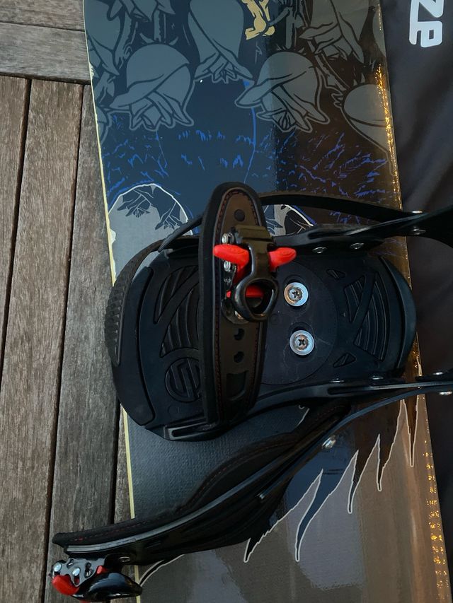 Snowboard freestyle Santa Cruz