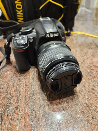 NIKON D3100