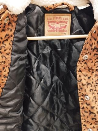 Cazadora Levis
