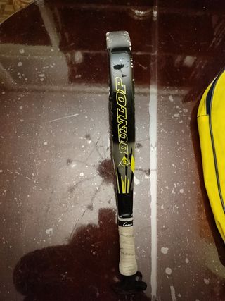Pala pádel Dunlop Revelation y funda  Royal Padel
