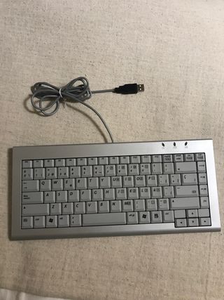 Teclado con cable  
