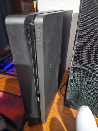 Ps4 slim