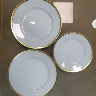 N.3 PIATTI IN PORCELLANA RICHARD GINORI