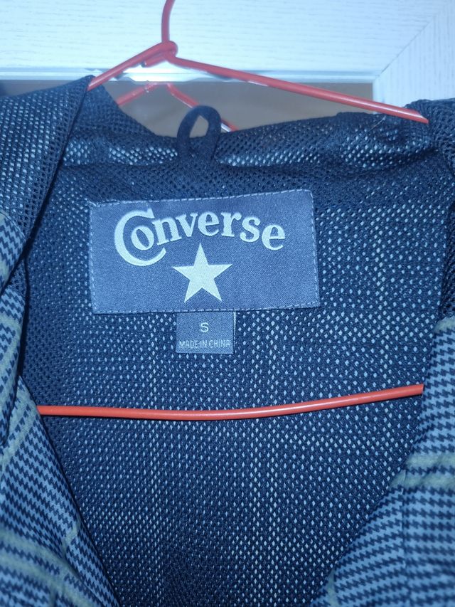 Cortavientos converse