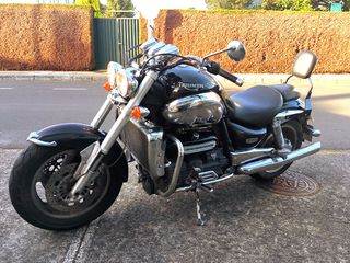 TRIUMPH Rocket III (3).cambio x quad