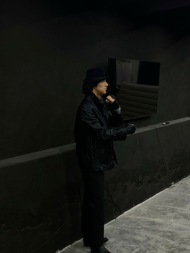 ROCKY ESCALA REAL 1/1