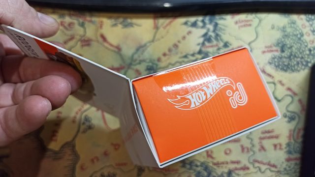 Hot Wheels Rodger Dodger ID Dorado