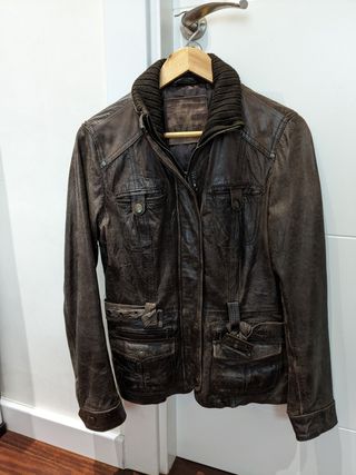 Cazadora de cuero marrón talla M