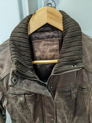 Cazadora de cuero marrón talla M
