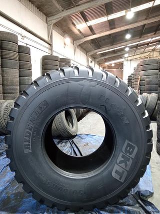 750 60 r30.5 BKT (suelta) REF 18463