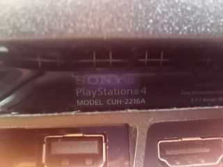 Play Station 4 Slim