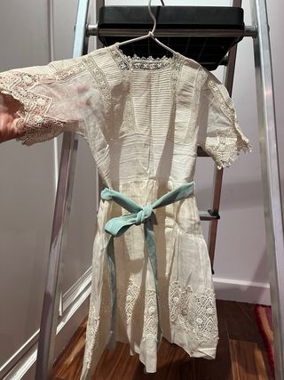 faldón bebé encaje antiguo