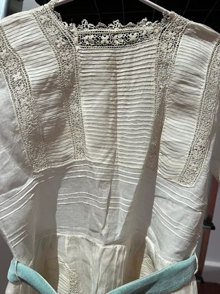 faldón bebé encaje antiguo