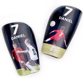 Espinilleras de fútbol.