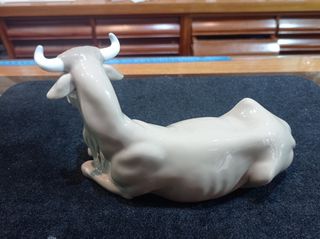 Figura buey nao lladró. Nuevo