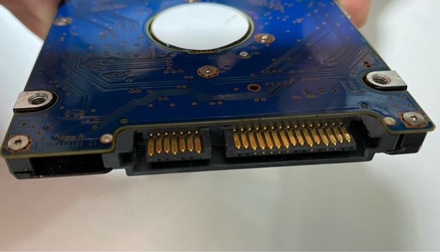 Disco rigido Hitachi, 320 GB, 5400 giri/min, 2,5 pollici