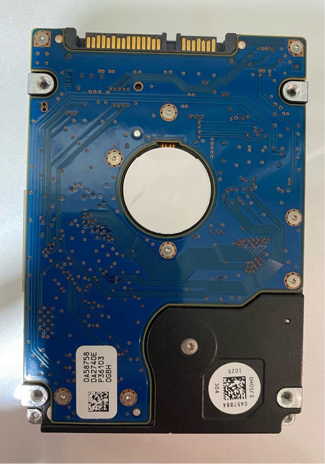 Disco rigido Hitachi, 320 GB, 5400 giri/min, 2,5 pollici