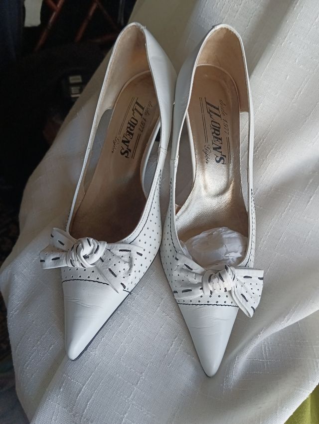 Zapatos blancos piel