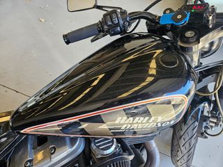 Harley Davidson 883r