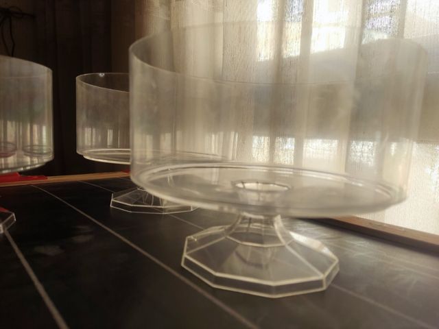 TAZONES CON PEDESTAL PARA EVENTOS