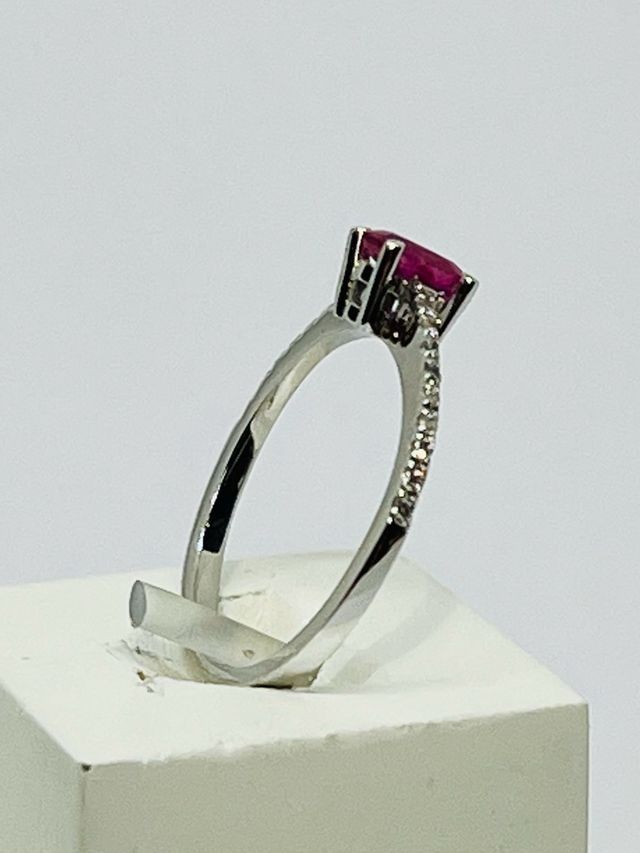 Anillo Oro Blanco 18k Rubí