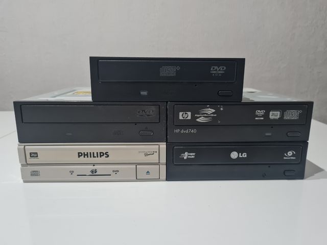 Lectores Grabadores de CD y DVD