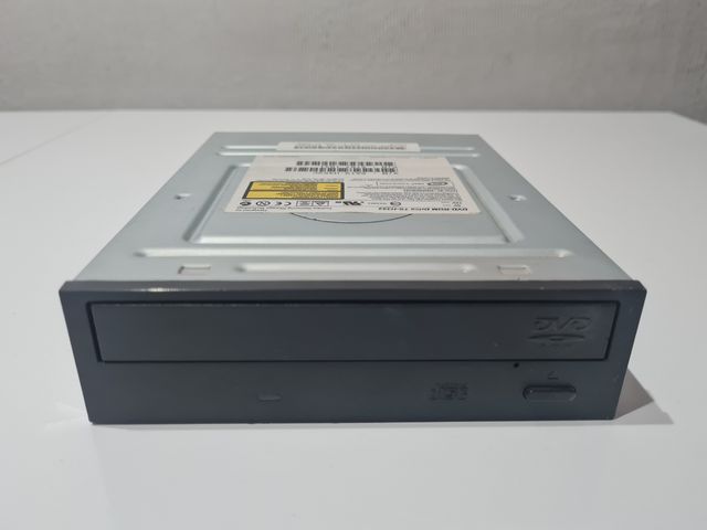 Lectores Grabadores de CD y DVD