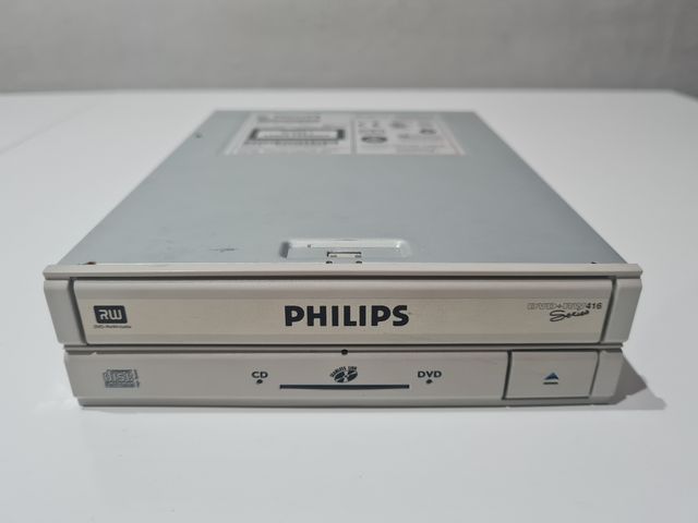 Lectores Grabadores de CD y DVD