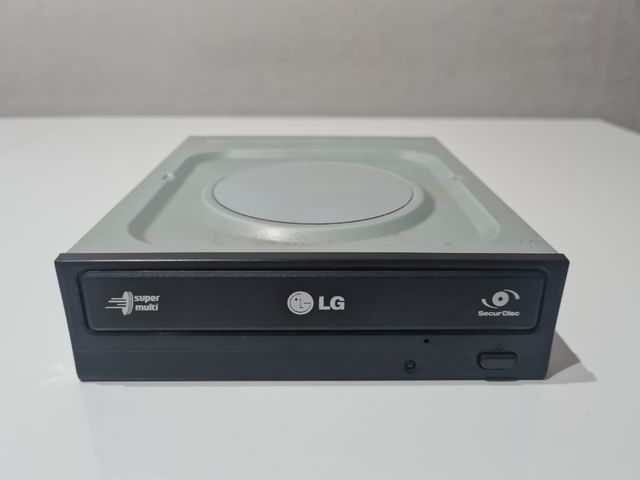 Lectores Grabadores de CD y DVD