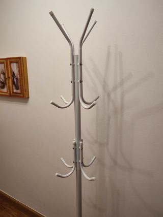 Perchero de pie 170cm, Nuevo a estrenar