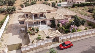 Chalet independiente en los cigarrales- la bastida