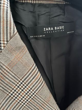 Blazer cuadros de Zara