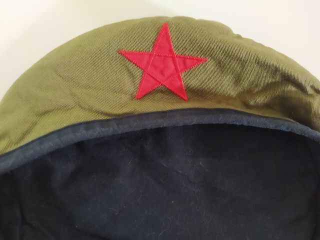 Gorra estrella roja