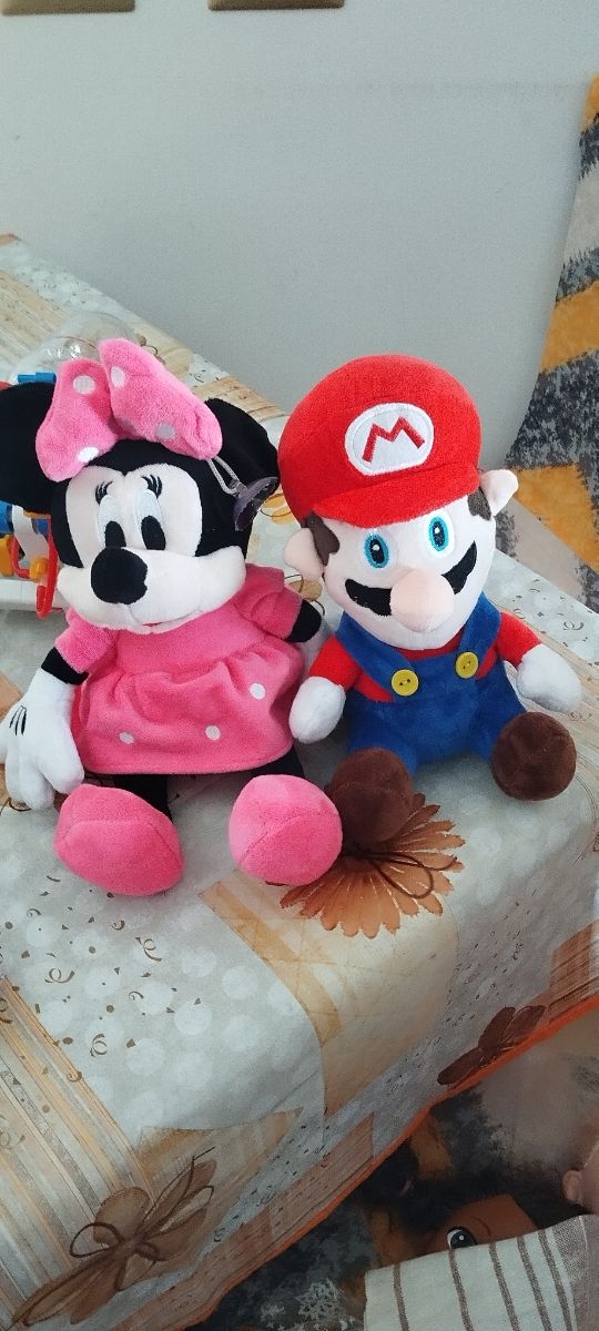 Peluche Minnie e Mario Bros con ventosa