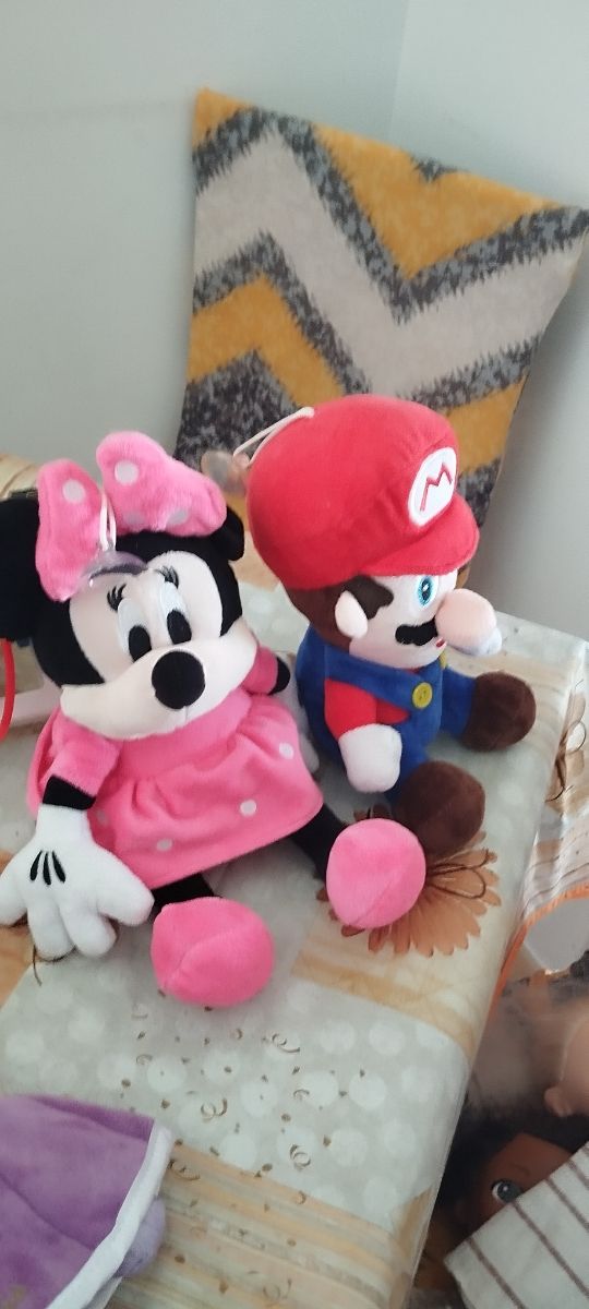 Peluche Minnie e Mario Bros con ventosa