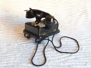 Teléfono antiguo