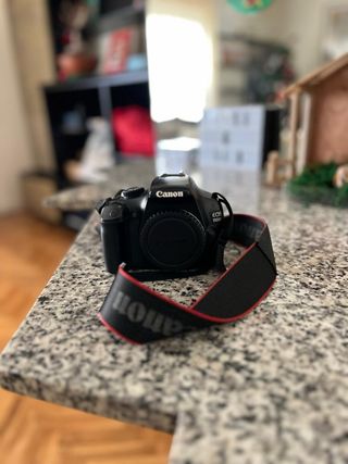 Camara reflex Canon EOS 1100