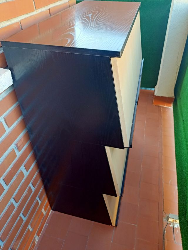 URGE Mueble de madera