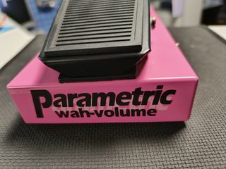 WHA VOLUMEN GEORGE DENINS PEDAL GUITARRA