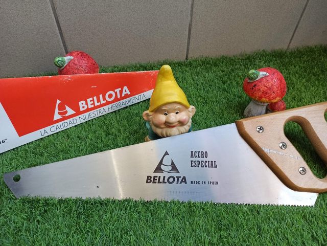 SERRUCHO BELLOTA 16"