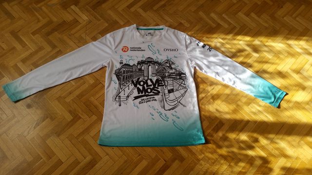 Camiseta San Silvestre 2021- talla M -sin estrenar