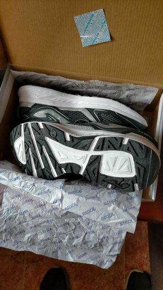 Zapatillas running Joma.
