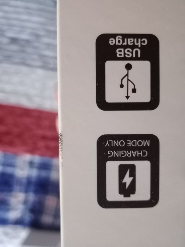 Caricatore USB Type-C con 8 LED