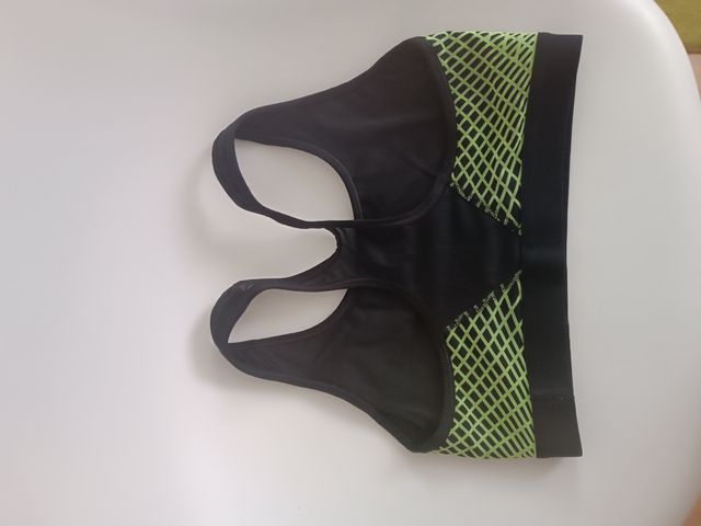 Top deportivo Nike talla S