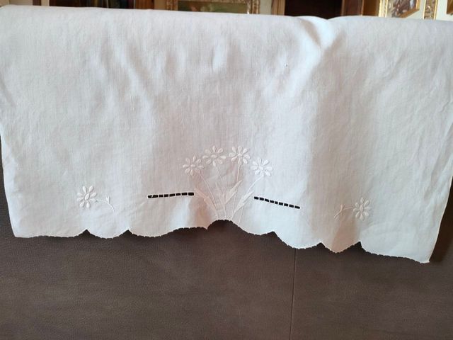 Asciugamano vintage misto lino ricamata