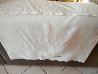 Asciugamano vintage misto lino ricamata