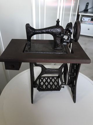 Maquina de Coser Decoraciòn