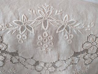 Asciugamano vintage misto lino con ricami floreali