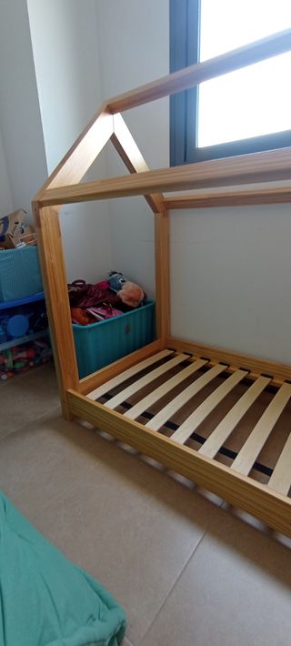 Cama estilo Montessori